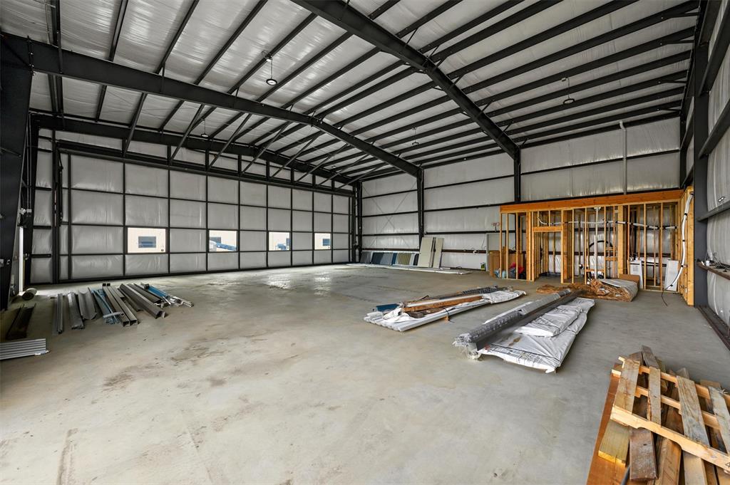 Aero Country East Add - Commercial Sale