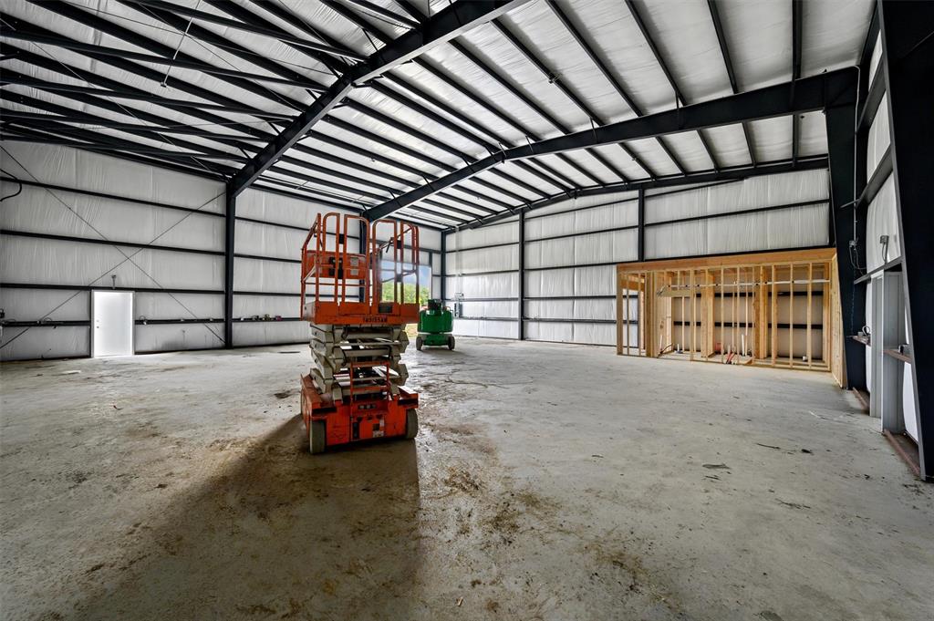 Aero Country East Add - Commercial Sale