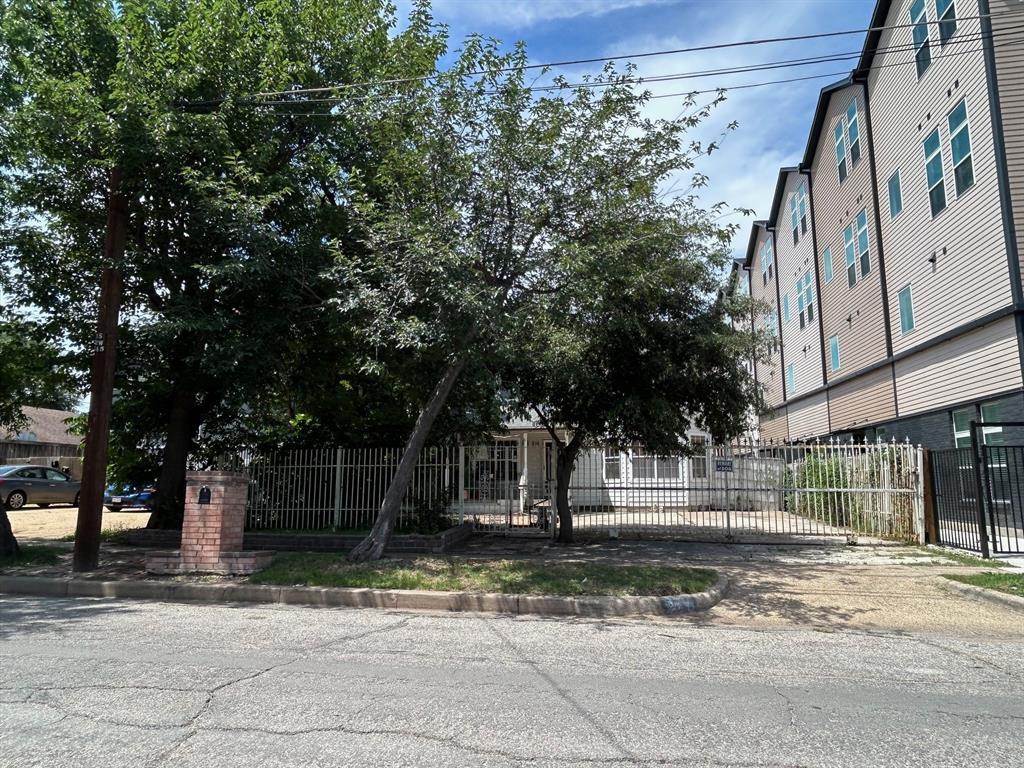 DALLAS LAND AND LOAN 3 - Residential