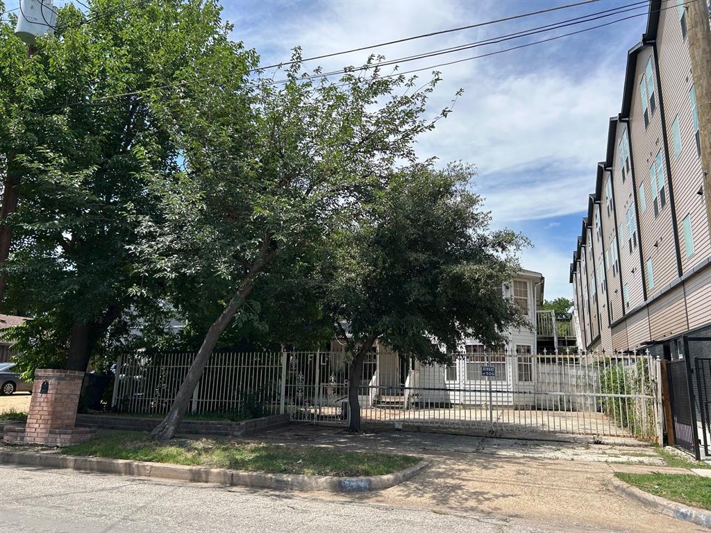 DALLAS LAND AND LOAN 3 - Residential