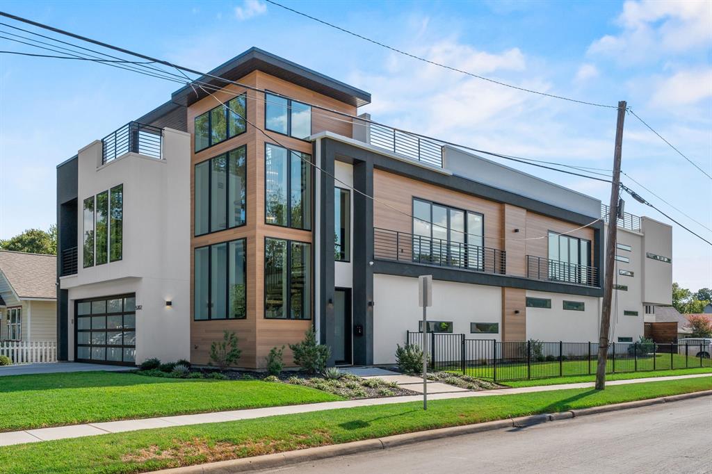 Henderson Ave - Residential