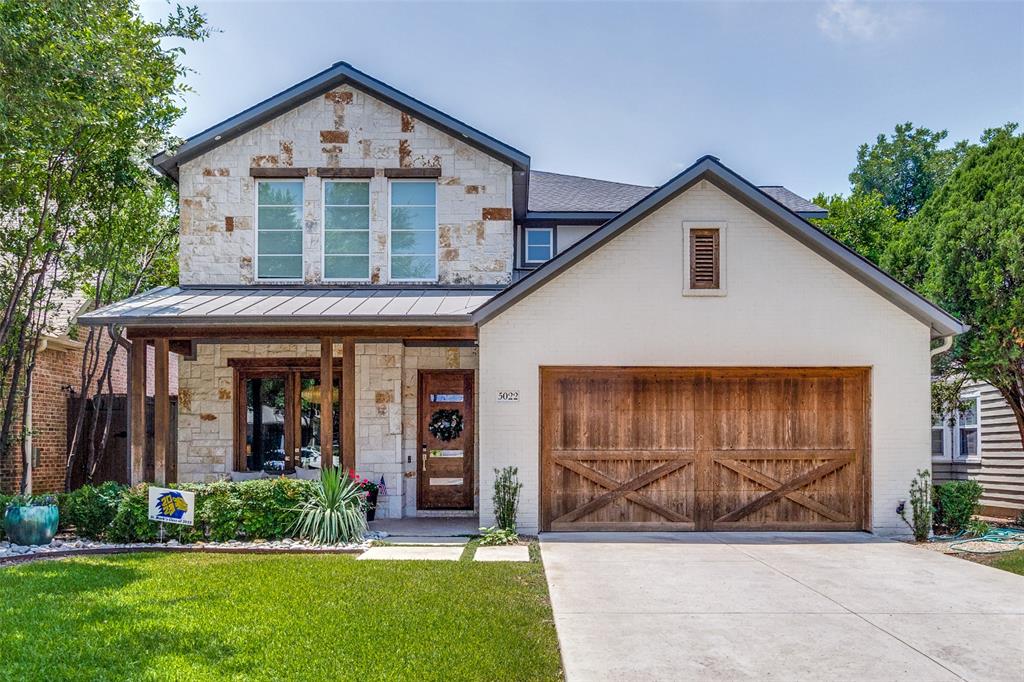 Stunning transitional in sought after Briarwood. With 5 bedrooms, 4 full baths, abundant natural light, downstairs primary, beautiful hardwoods throughout all living spaces including all bedrooms, two offices with plenty of space for working from home, and an open floor plan, this home is thoughtfully designed and appointed to meet the needs and desires of modern homeowners. Perfect for entertaining and family living, the chef's kitchen features a large island, professional grade Bertazzoni and Viking appliances, dual dishwashers, walk-in pantry and a nearby spacious wet bar with wine storage and built-in wine refrigerator. Luxurious downstairs primary with spa-like bath and oversized, large closet with a second washer & dryer. Upstairs features 3 bedrooms with ensuite baths and walk-in closets, an extra 5th bedroom, game room and upstairs laundry room. Backyard features covered patio with built-in grill. Prime location near private schools, shopping and restaurants. Not to miss.