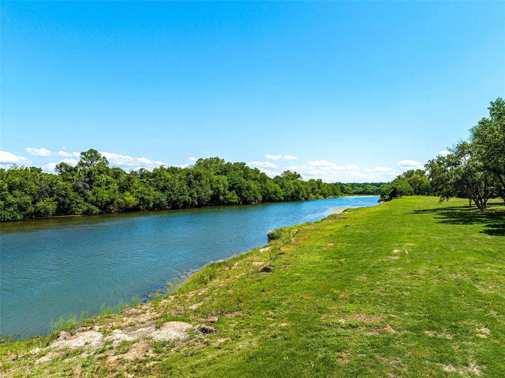Key on the Brazos - Land