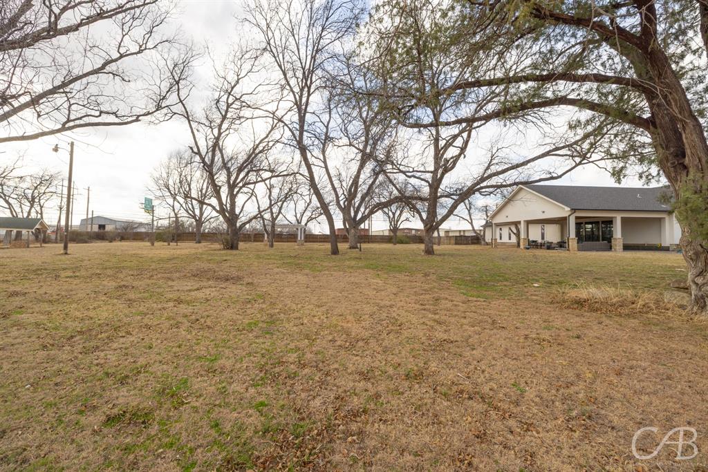 Three Palms - Commercial Sale