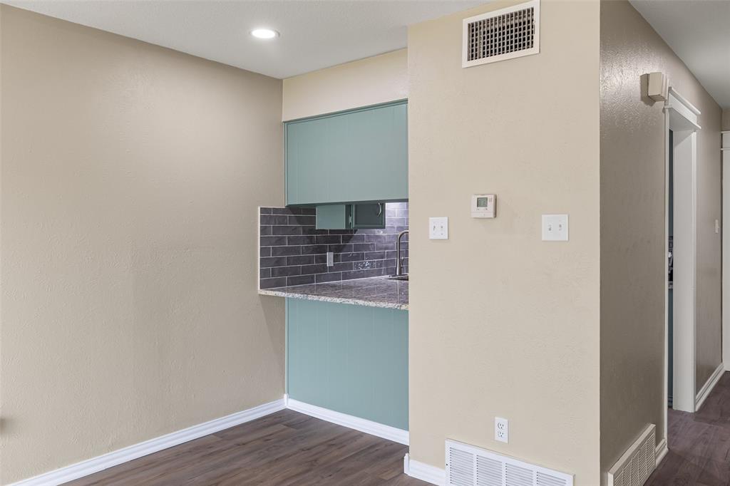 DeCordova Bend Estates; Lakeview Twnhse Estate - Residential