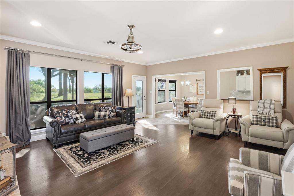 Decordova Bend Estate - Residential