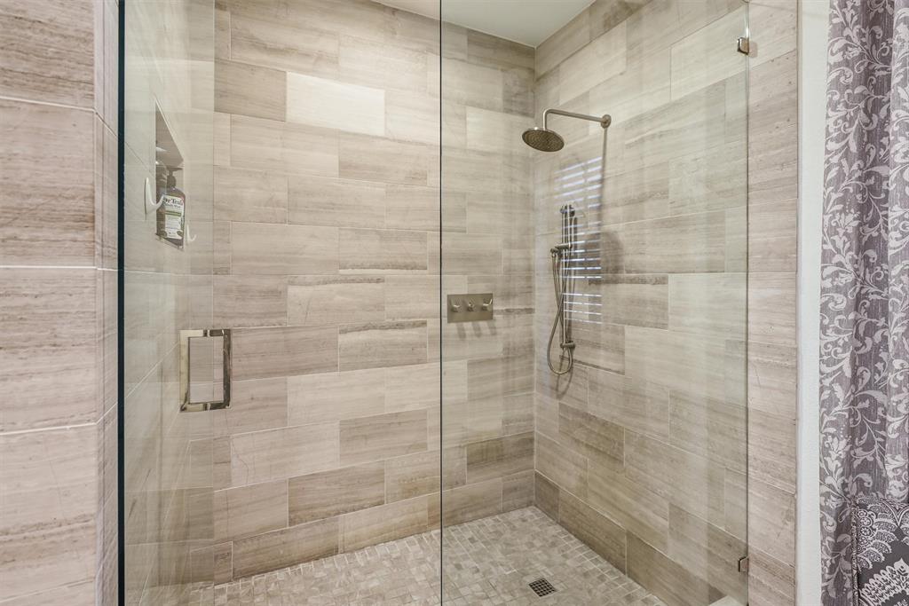 Decordova Bend Estate - Residential