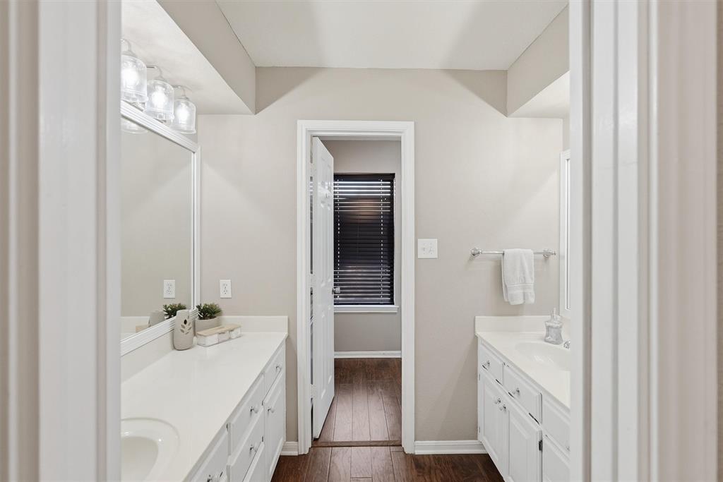 Decordova Bend Estate - Residential