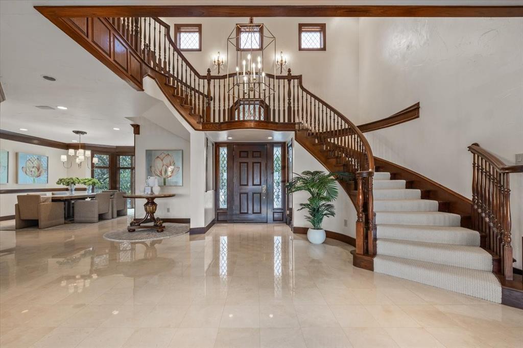 Mira Vista - Residential
