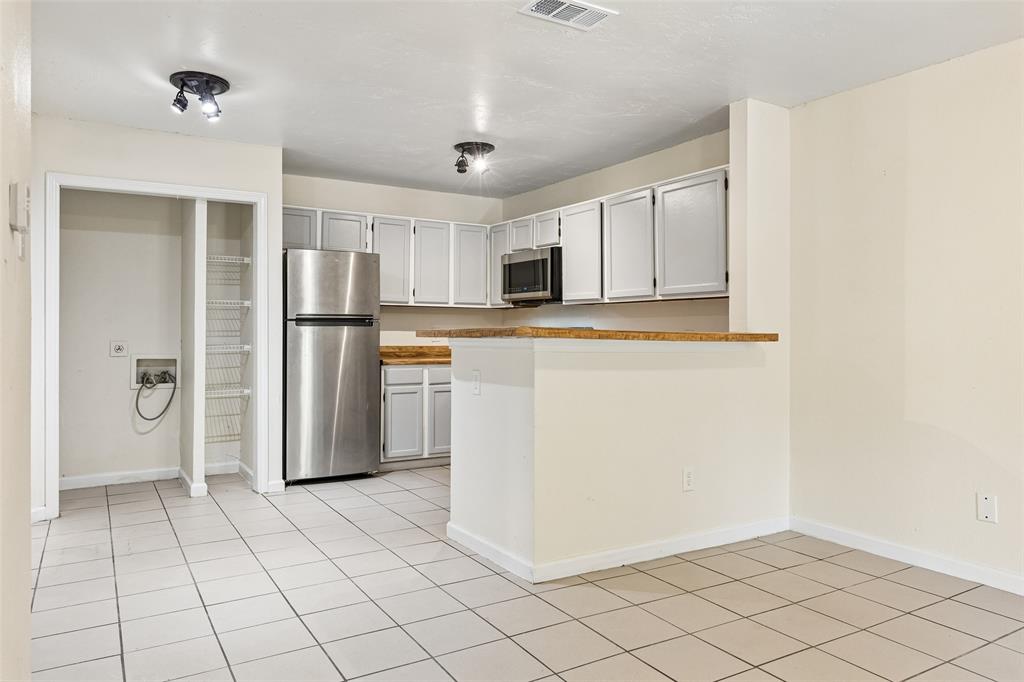 Sable Ridge Condos Ph 01-06 - Residential