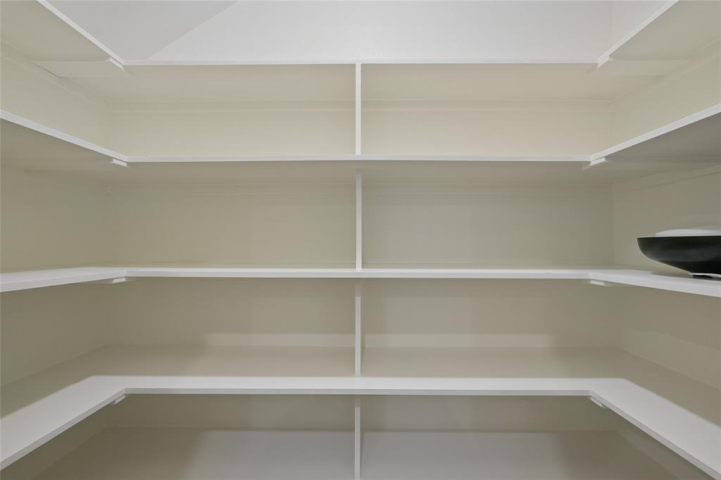 WINNETKA HEIGHTS - Residential