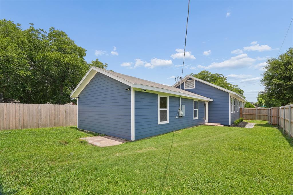WINNETKA HEIGHTS - Residential