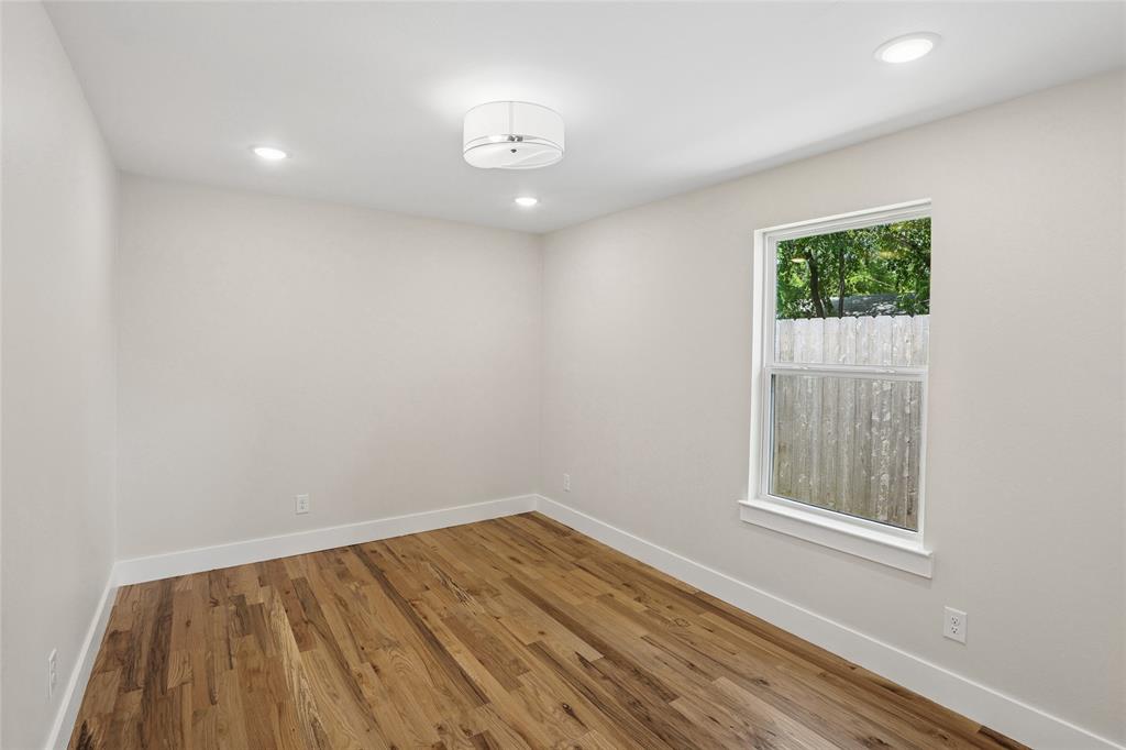 WINNETKA HEIGHTS - Residential