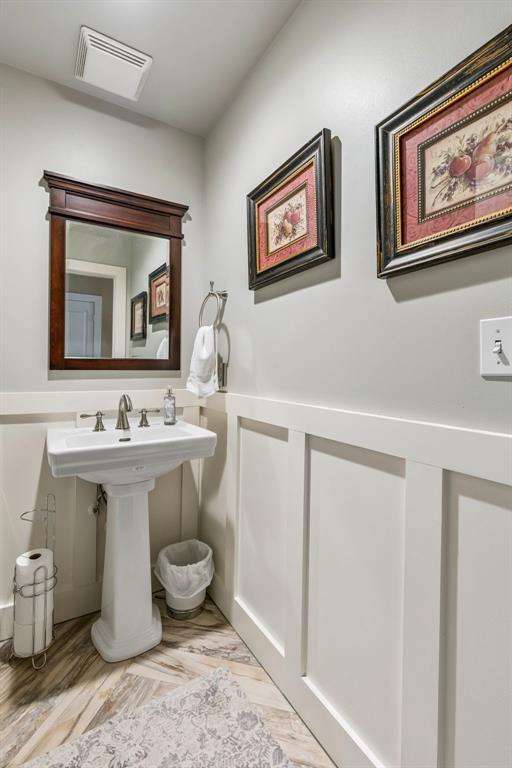 Neil P At Burnett Park Condo - Residential