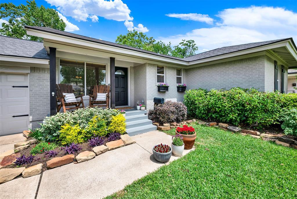 Back on market; no fault of Seller; was scheduled to close June 5th but Buyer did not secure full loan approval. 
Wow! So clean, updated and well-maintained; this adorable home exudes quality and is move-in ready! Enjoy pretty curb appeal in wonderful Richardson Heights location, just a few doors from Heights elementary school, and just two minutes to Central Expressway. Sellers hate to leave but need more room for their growing family! This home is a pleasure to see, as it has been so lovingly cared for, including many quality updates. Even the small 'honey do's' have been done! Features include beautifully finished solid hardwood floors; no carpet! Plus an updated kitchen featuring granite countertops, SS appliances, and solid wood custom-built cabinets. Both bathrooms have also been completely remodeled in modern, quality finishes. And, if you happen to enjoy indoor-outdoor living spaces, you will truly LOVE the stunning 20x20 ft. covered cedar deck; so perfect, not just for cooking and dining, but also as an additional living space year round. Partial garage conversion to additional living space, however half garage remains and offers great storage & laundry area. No cast iron pipes; all PVC drain lines & copper supply lines!  Roof replaced in 2023. Come see this great home in desirable Heights Park location, offering easy walk to Lockwood District, featuring local restaurants, brewery, coffee shop & more!