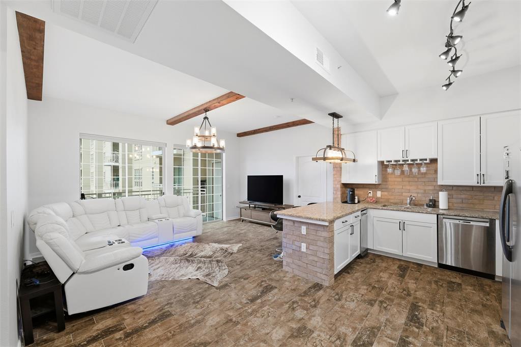 Renaissance On Turtle Creek Condo - Residential