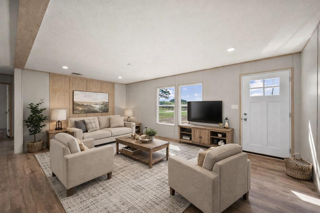 Mattie Caston Shores - Residential