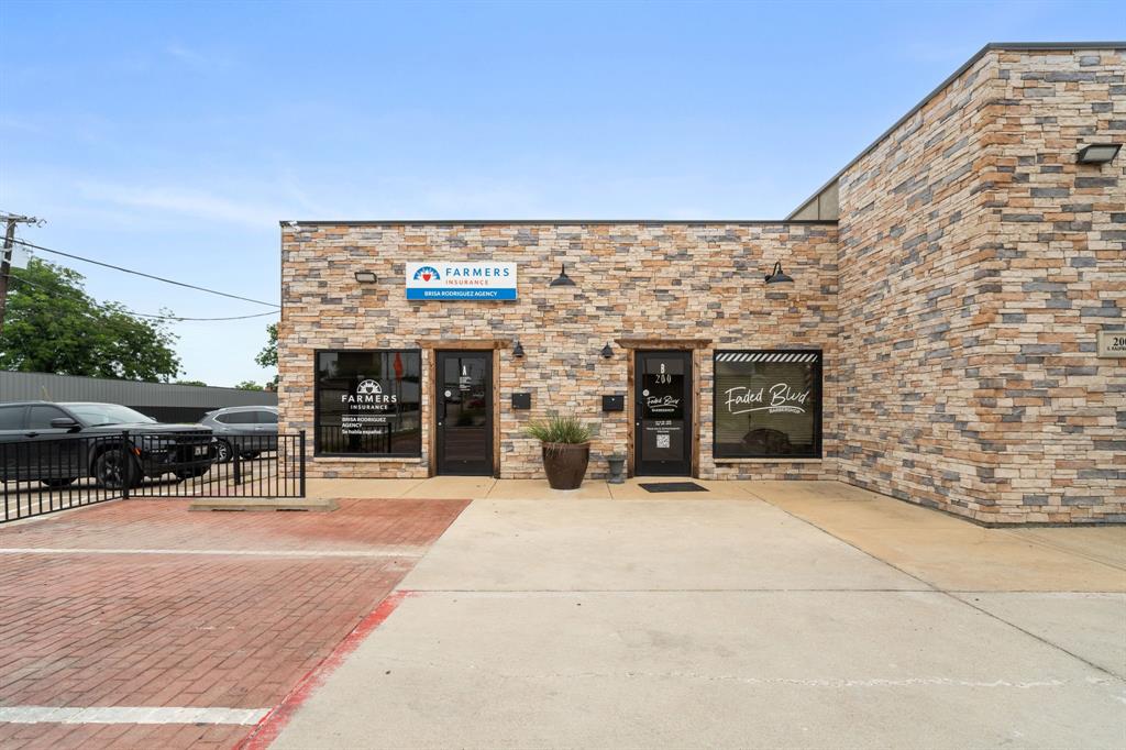 O T Ennis - Commercial Sale