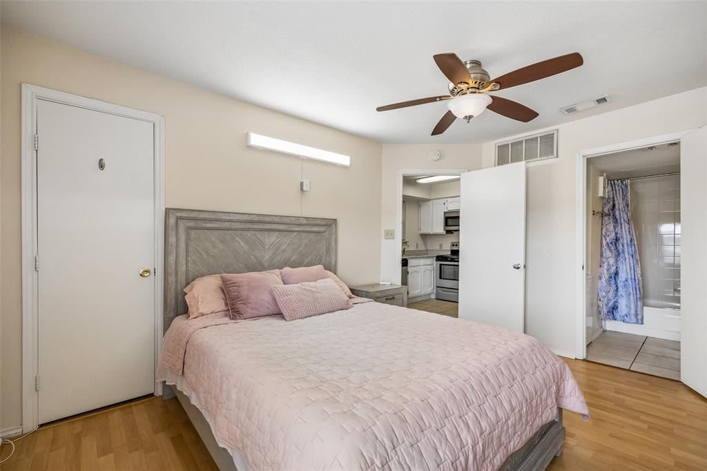 University Park Condo - Residential