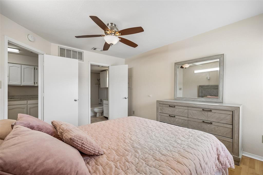 University Park Condo - Residential