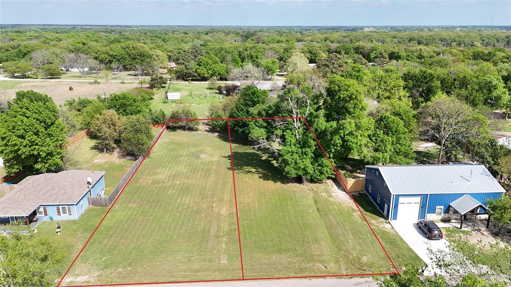 Whispering Oaks - Land