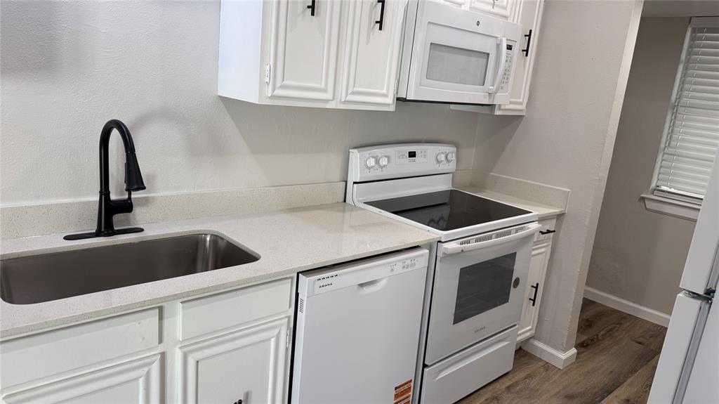 Regency Park Condo - Residential