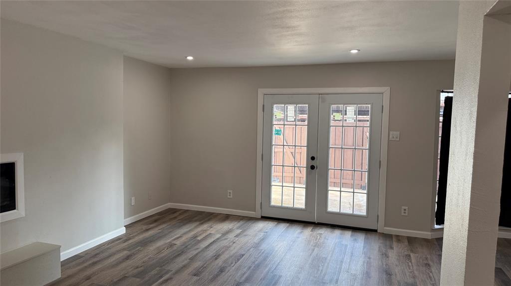 Regency Park Condo - Residential