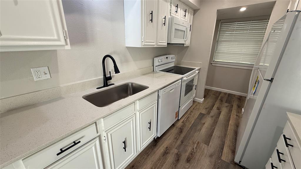 Regency Park Condo - Residential