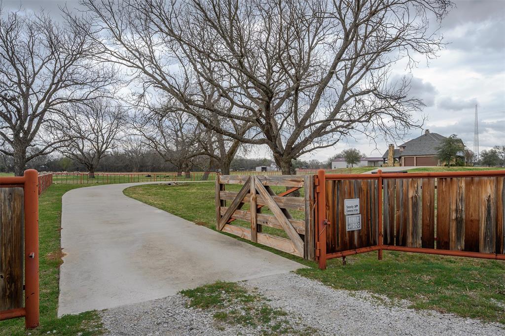 1.5 ac out of Geo Orr Survey - Residential