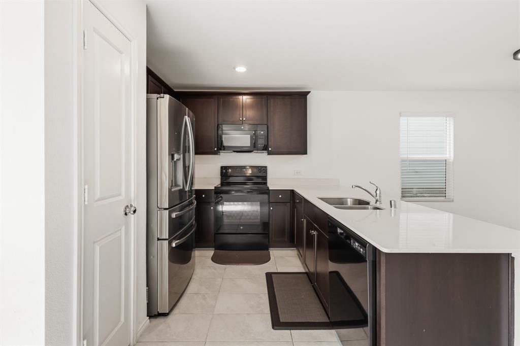 Singleton Villas West Add - Residential