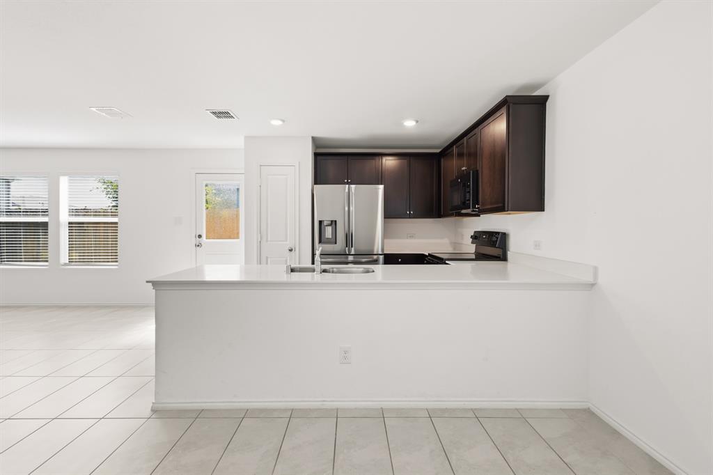 Singleton Villas West Add - Residential