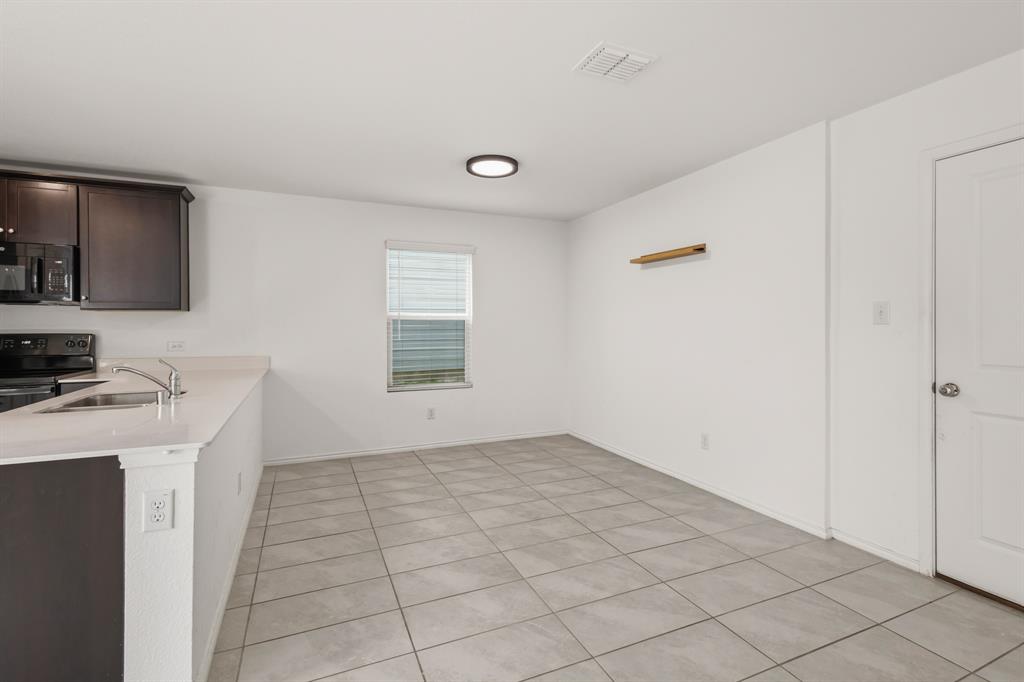 Singleton Villas West Add - Residential