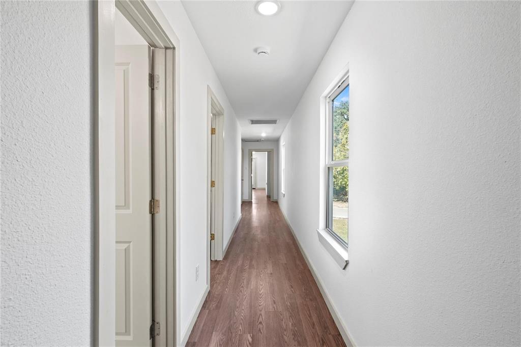Lincoln Manor - Residential