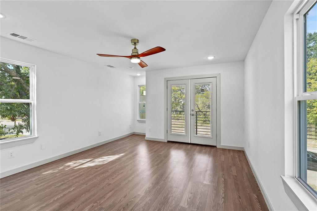 Lincoln Manor - Residential