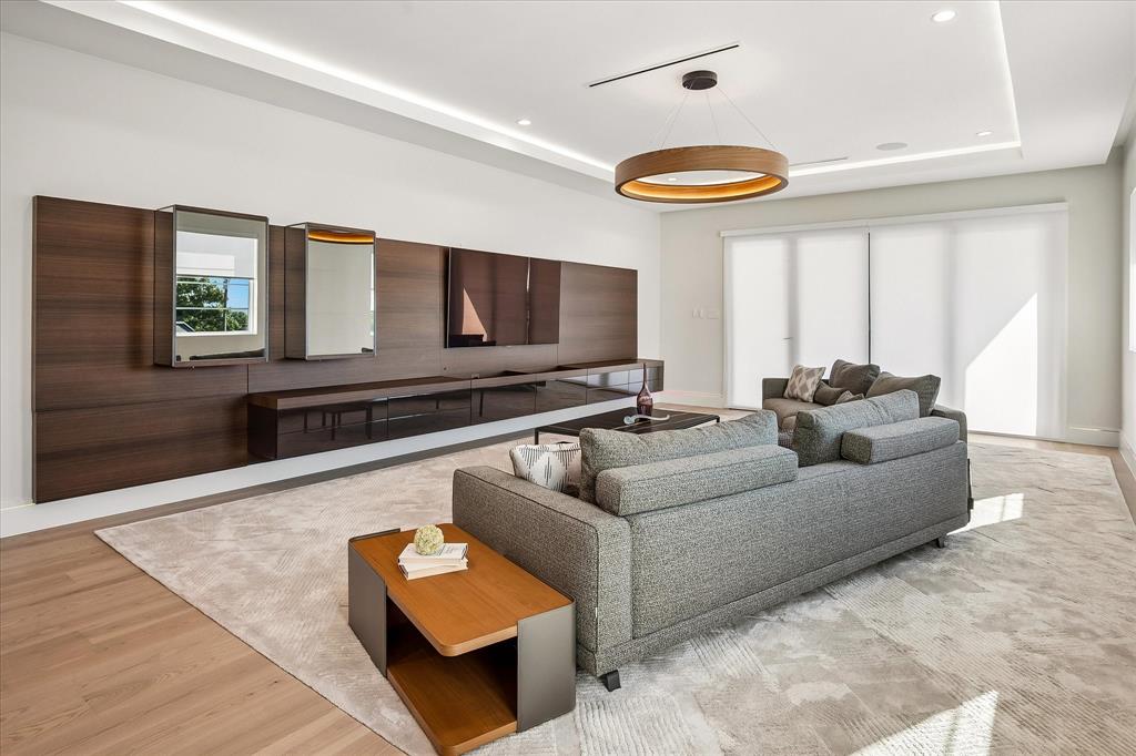 Inwood Road Estates - Residential