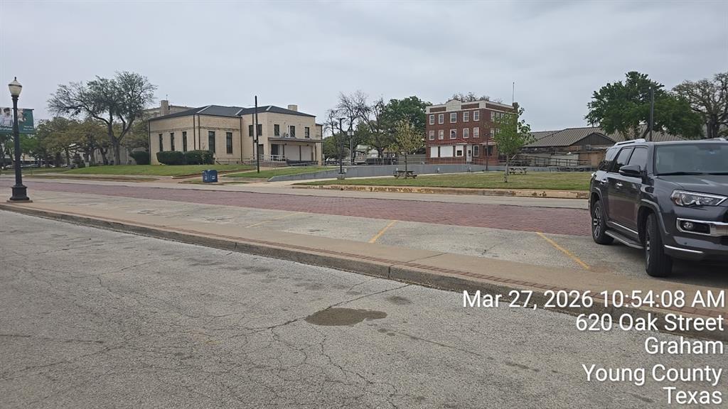Town Graham - Commercial Sale