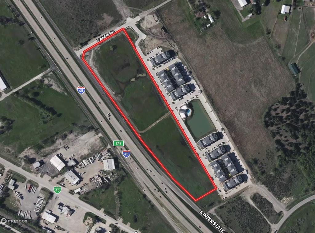 Over 14 acres of prime commercial land located at the corner of I-45 and Valek Road in Ennis, TX.  The property is less than a half mile from the new Bucee's and has approximately 1,700 feet of road frontage on I-45.  The current zoning is Light Industrial & Manufacturing.  This is an amazing location on I-45 in a developing area with tons of development potential.
Seller will entertain all offers