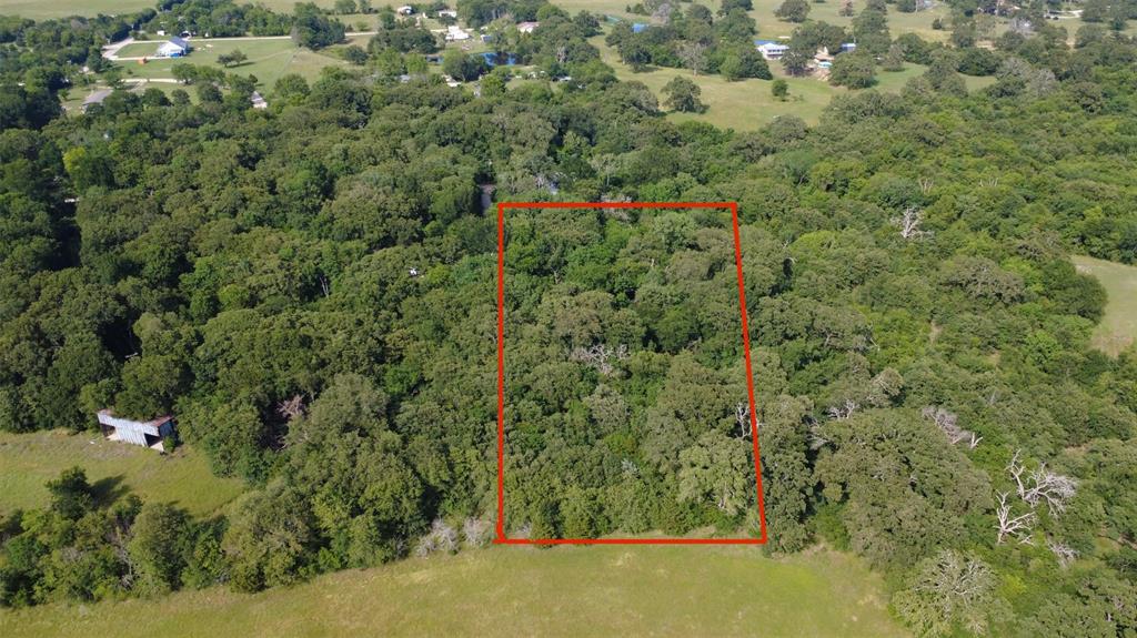 1.9 Acres of Wooded Land. Come build your next home on this great piece of land. Not far from Lake Tawakoni, and only 1 hour east of Dallas. Seller does not have survey , buyer will need to purchase new survey. All information deemed reliable but should be verified by buyer and or buyer's agent.