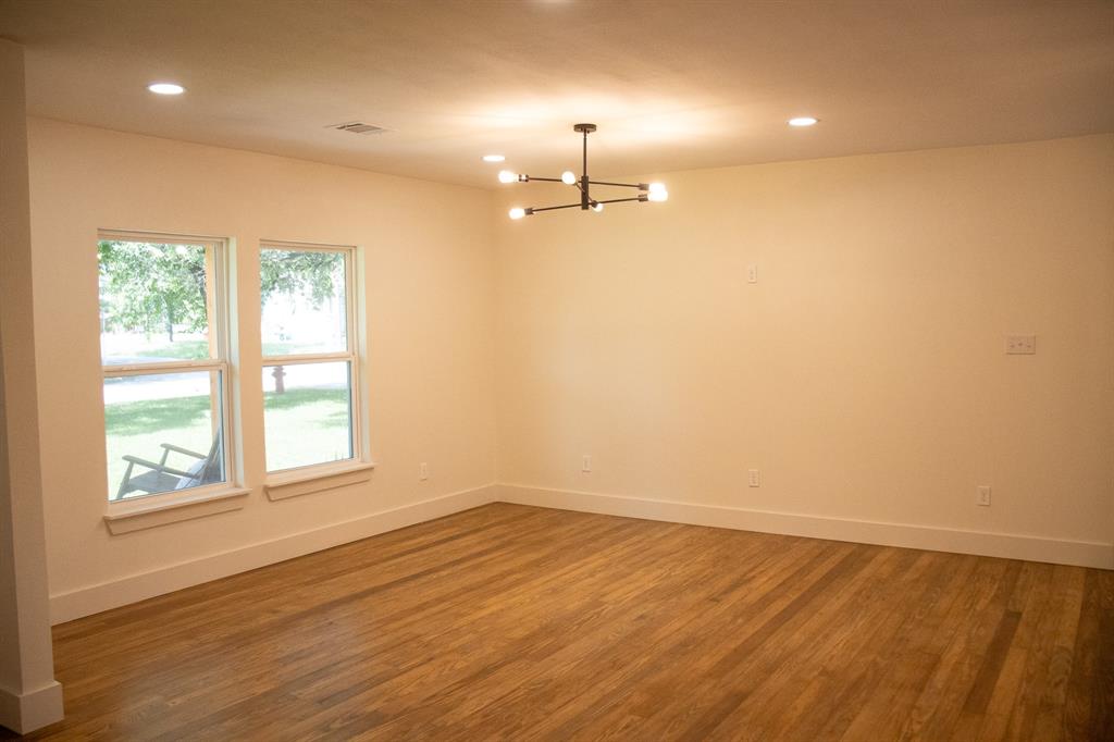 San Saba - Residential