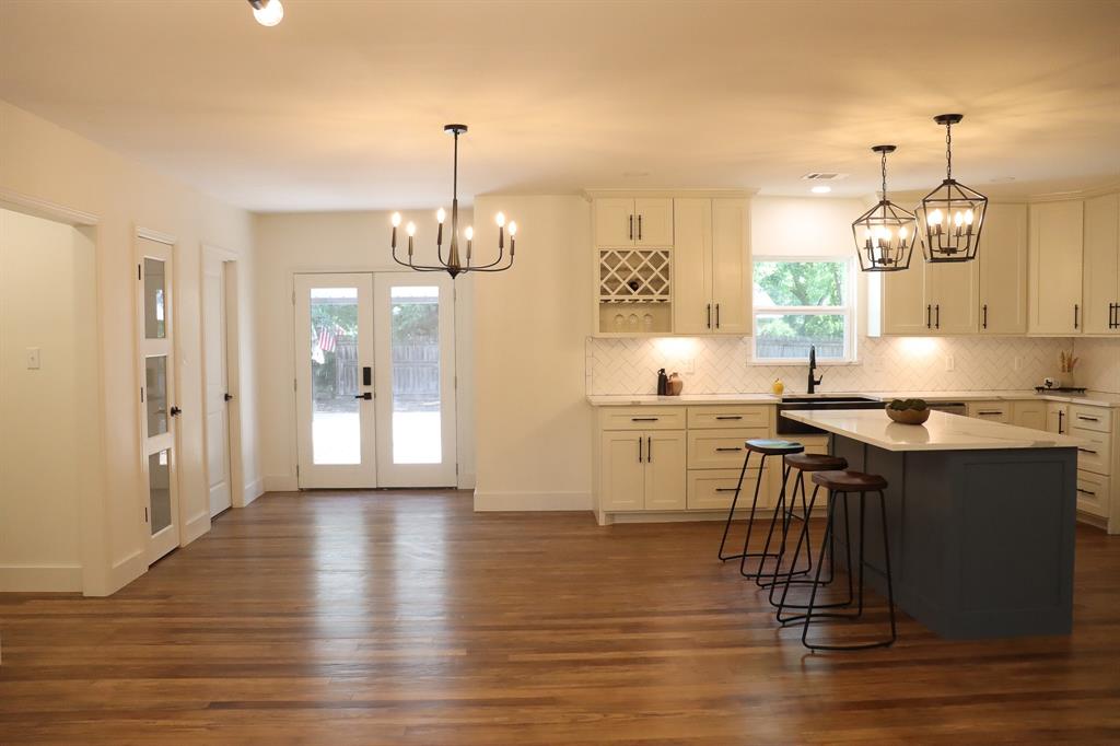 San Saba - Residential