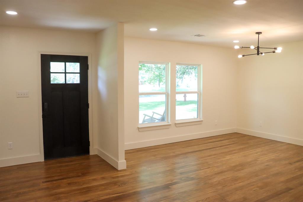 San Saba - Residential