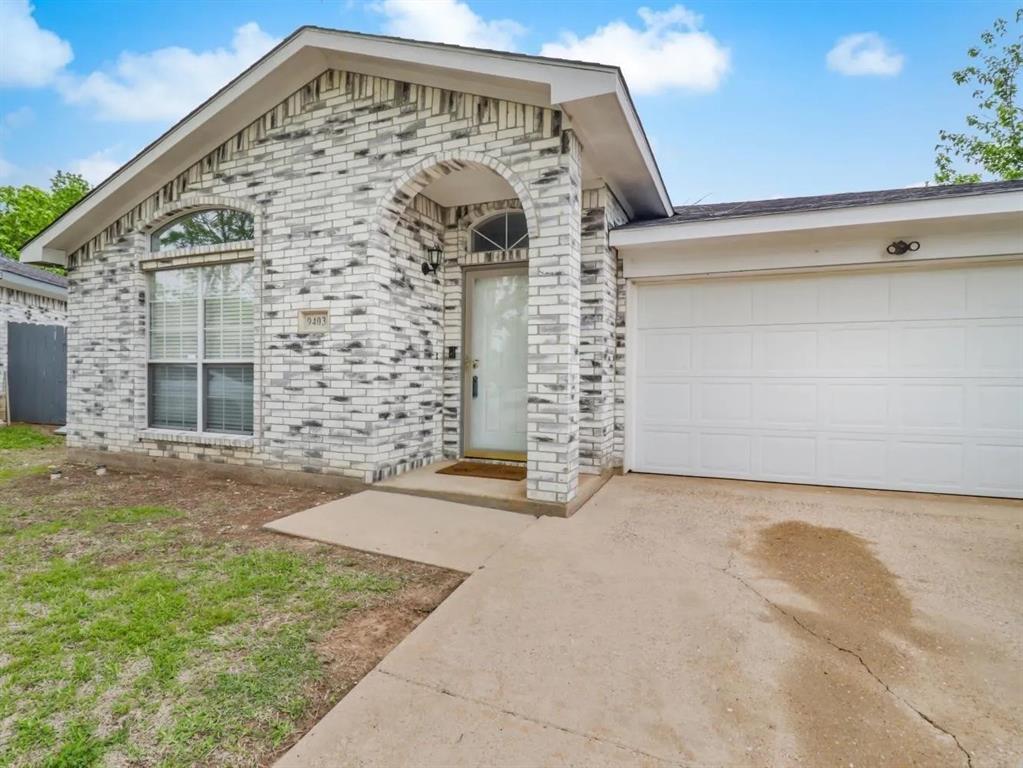 Welcome to this charming and well-maintained 3-bedroom, 2-bath home nestled in a quiet, established family-friendly neighborhood in Dallas. Offering approximately 1,600 square feet of comfortable living space, this home features a functional layout with spacious living and dining areas. Perfect for both everyday living and entertaining.

The kitchen provides ample cabinetry and workspace, seamlessly connecting to the main living areas for a bright and open feel. The primary suite offers privacy and comfort with an ensuite bath, while the additional bedrooms are generously sized and ideal for family, guests, or a home office.

Situated on a sizable lot, the newly fenced backyard provides plenty of room for outdoor enjoyment, gardening, or future customization. Built in 1997, this home combines solid construction with great potential for personal updates.

Conveniently located with easy access to major highways, shopping, dining, and schools, this property is ideal for first-time buyers, investors, or anyone looking for a move-in ready home in a growing area.

Don’t miss this opportunity to own a well-cared-for home with space, value, and location!