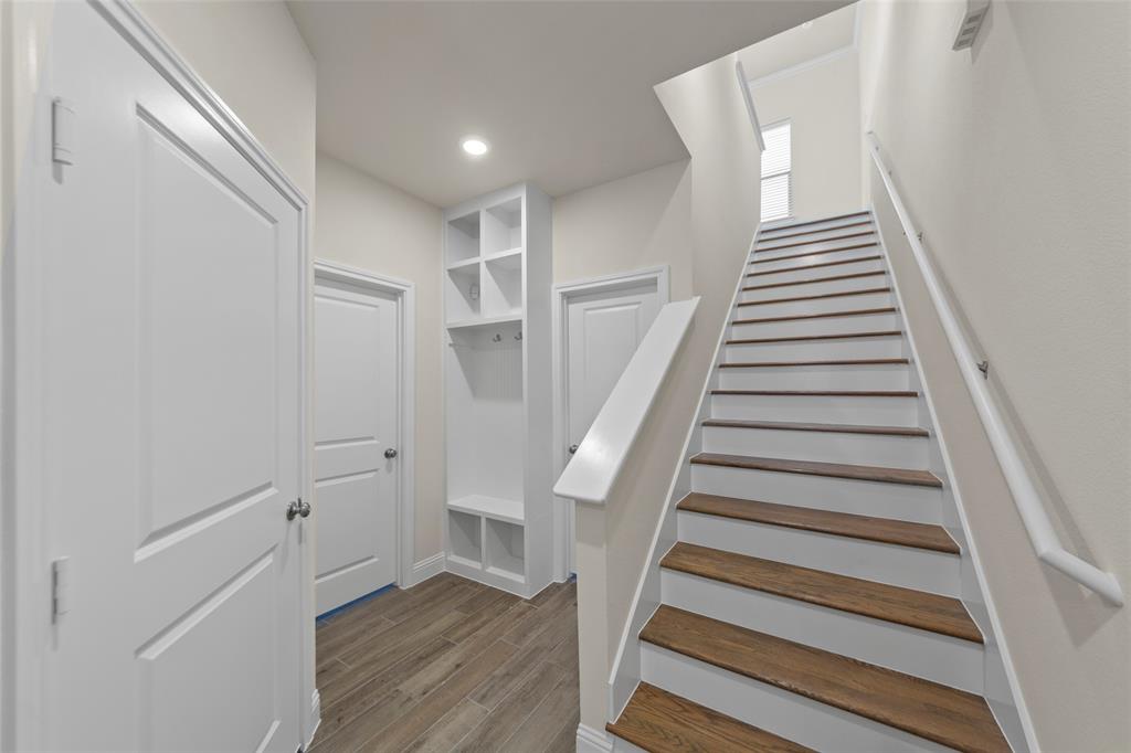 Enclave Villas - Residential
