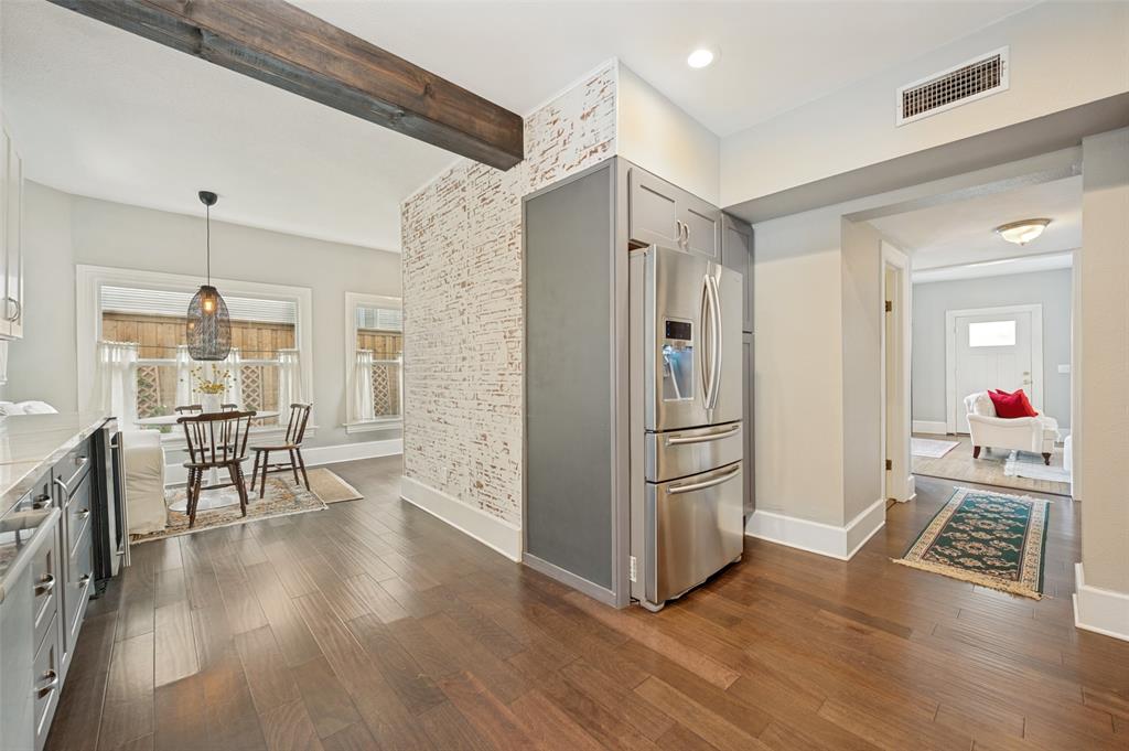 East Columbia Place - Residential