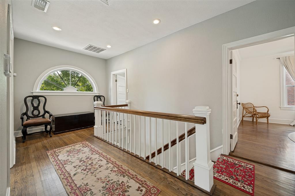 East Columbia Place - Residential