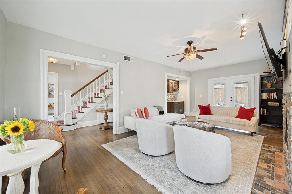 East Columbia Place - Residential