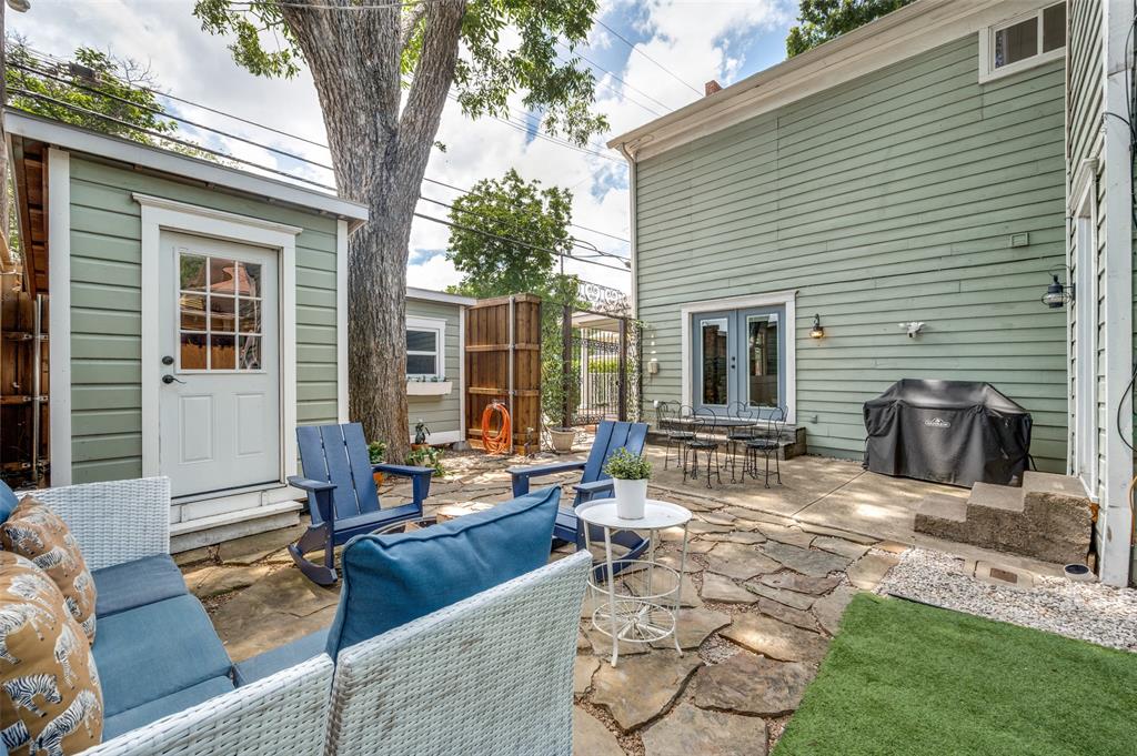 East Columbia Place - Residential