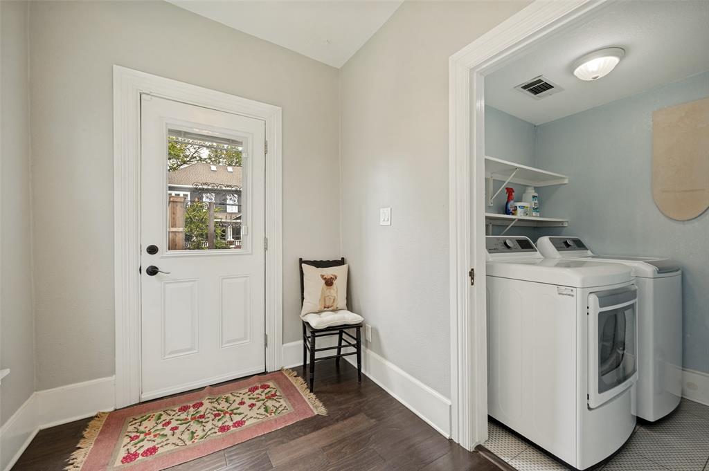 East Columbia Place - Residential