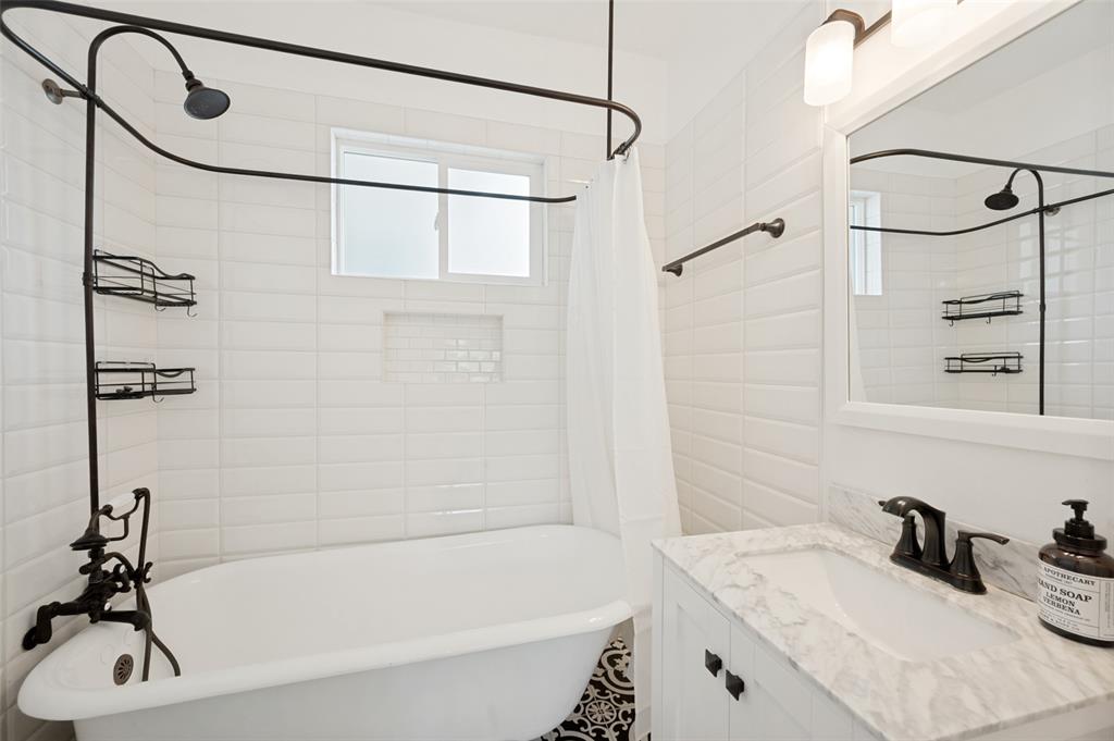 East Columbia Place - Residential
