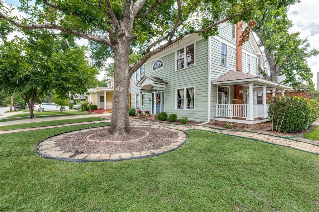 East Columbia Place - Residential